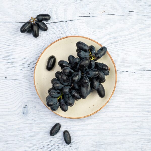 Grapes Black Seedless - Image 2